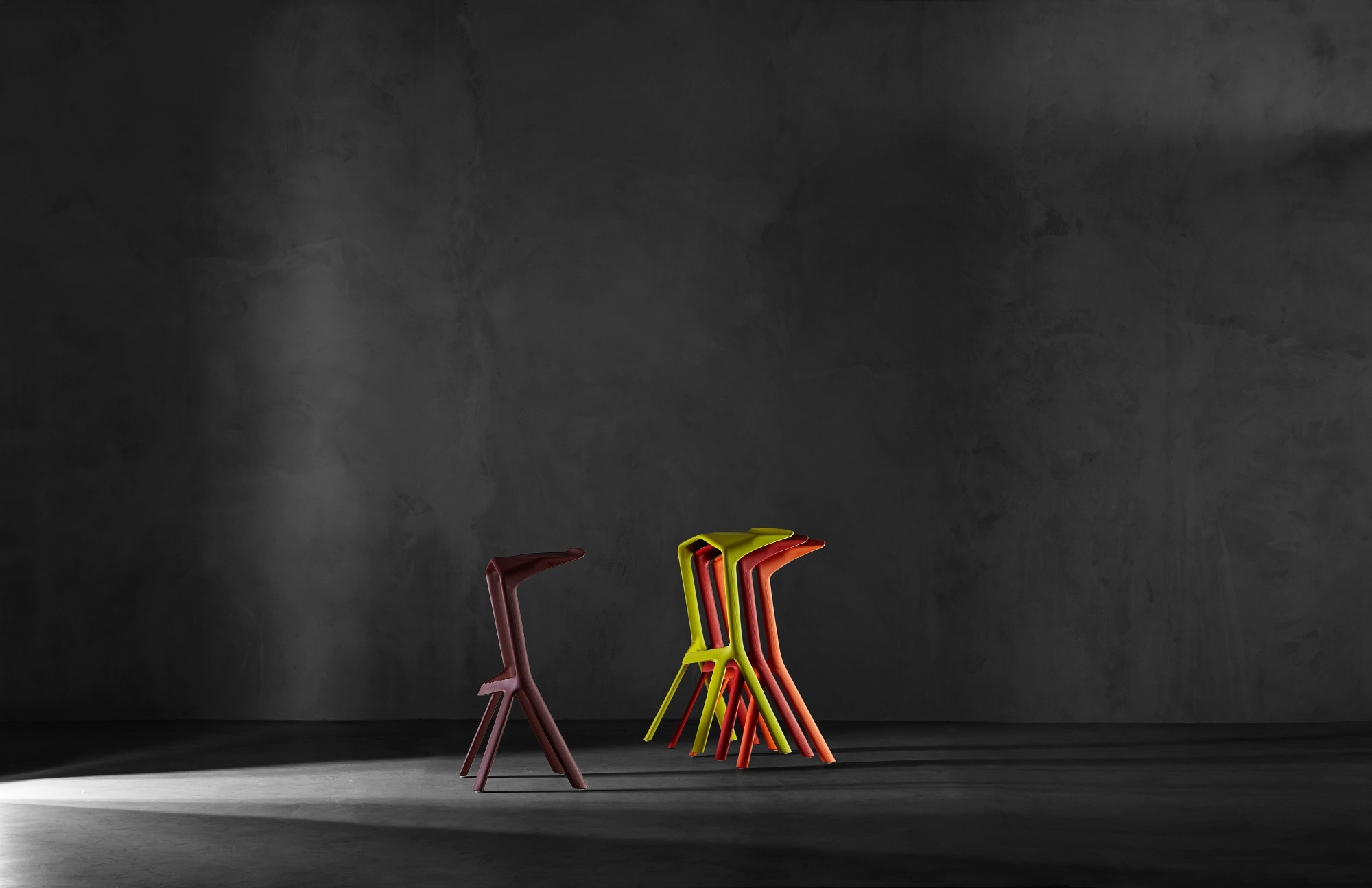 Miura Stool Barhocker Plank verkehrsrot | Verkehrsrot | PLANK 8200